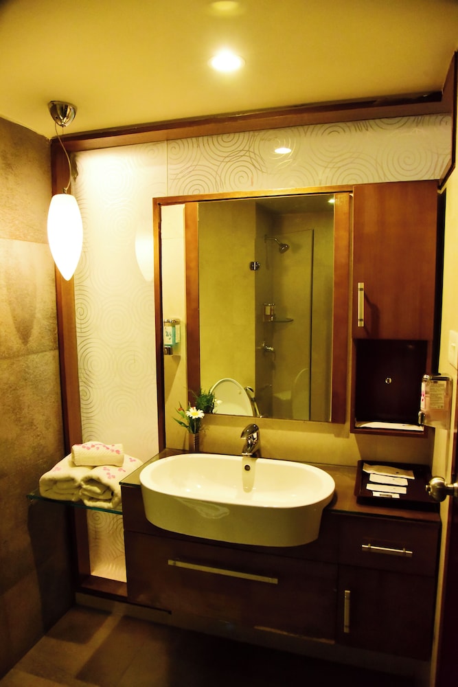 Deluxe Room - Photo 4