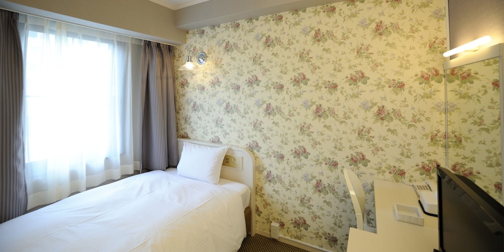 Single Room, Non Smoking - Photo 20