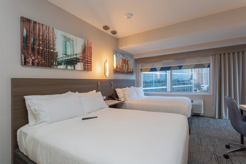 Standard Room, 2 Queen Beds - Photo 2