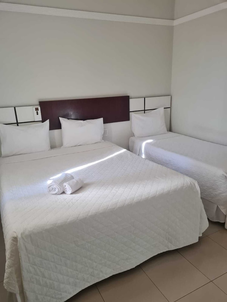 Deluxe Double or Twin Room photo 2