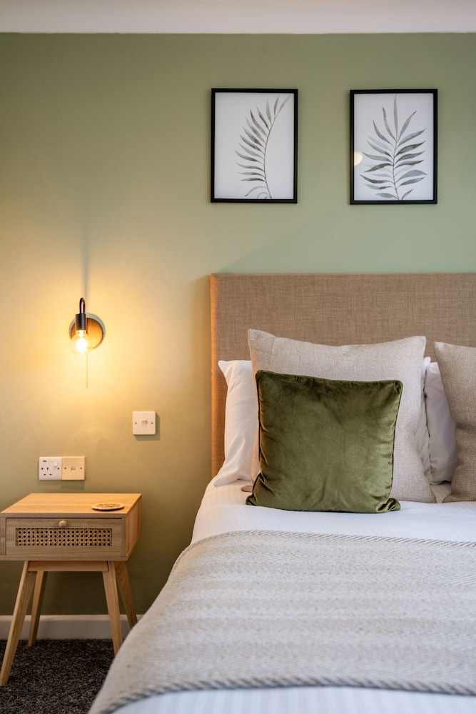 Double Room, Ensuite - Photo 7