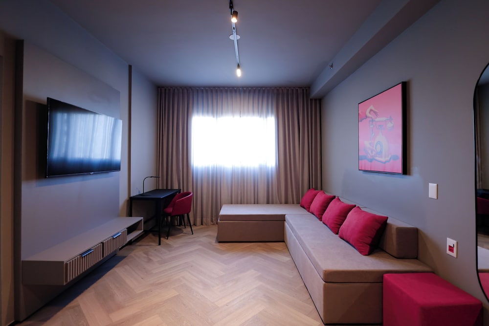 Family Double Room, City View