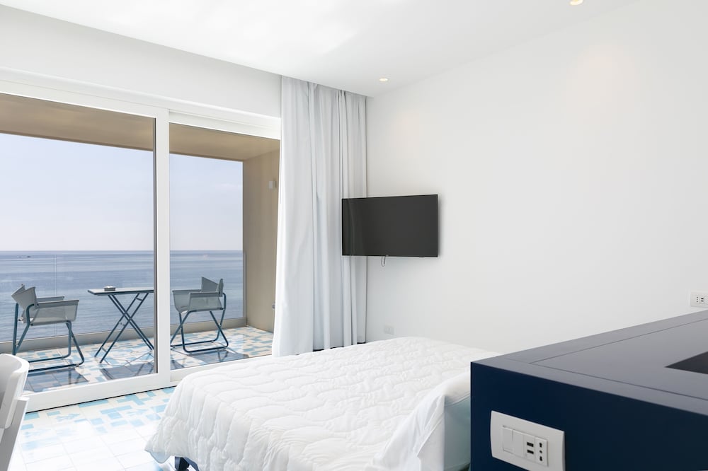 Exclusive Suite, Terrace, Sea View