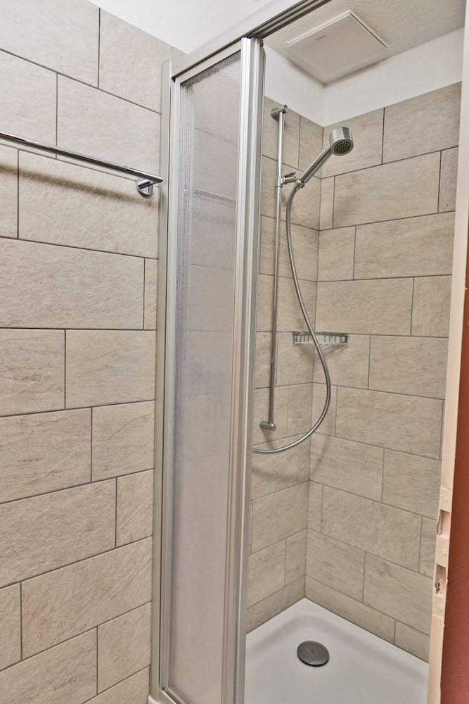 Double Room (Bathroom shared) photo 3