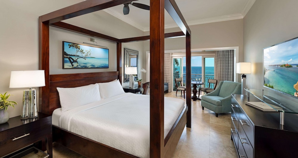 Paradise Beachfront Grande Luxe Club Level Room