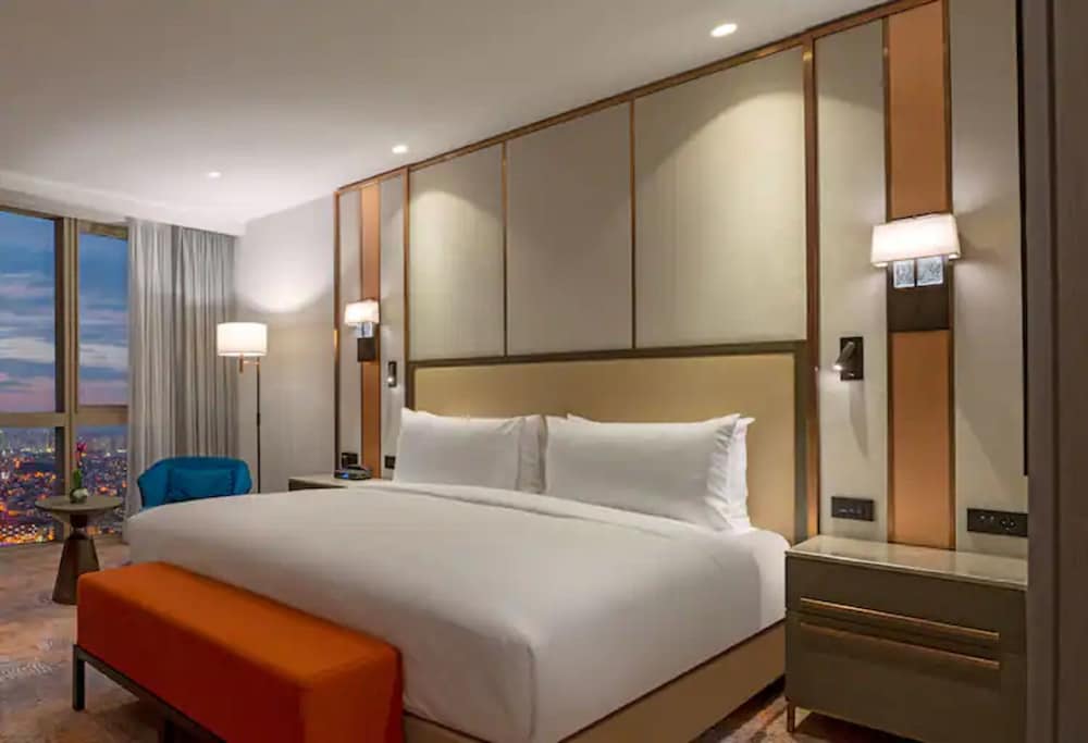 Premium Room, 1 King Bed (Minibar)