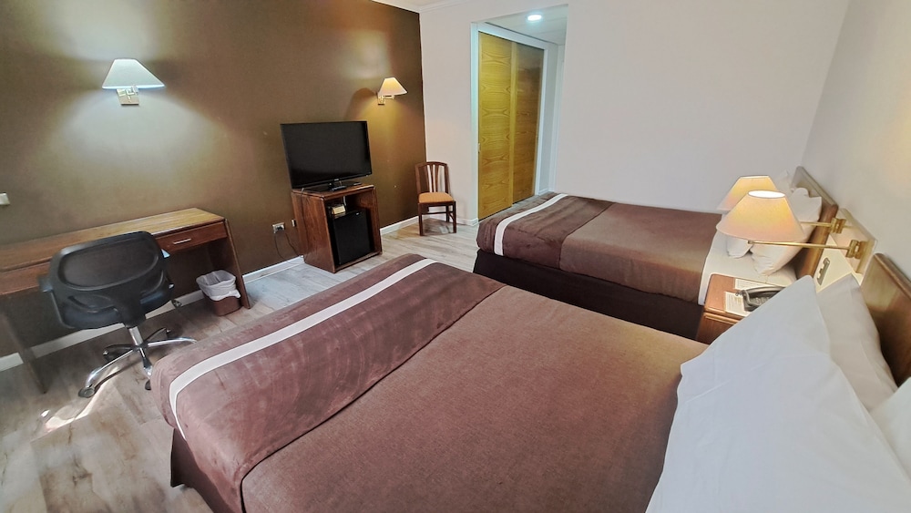 Double Room - Photo 6