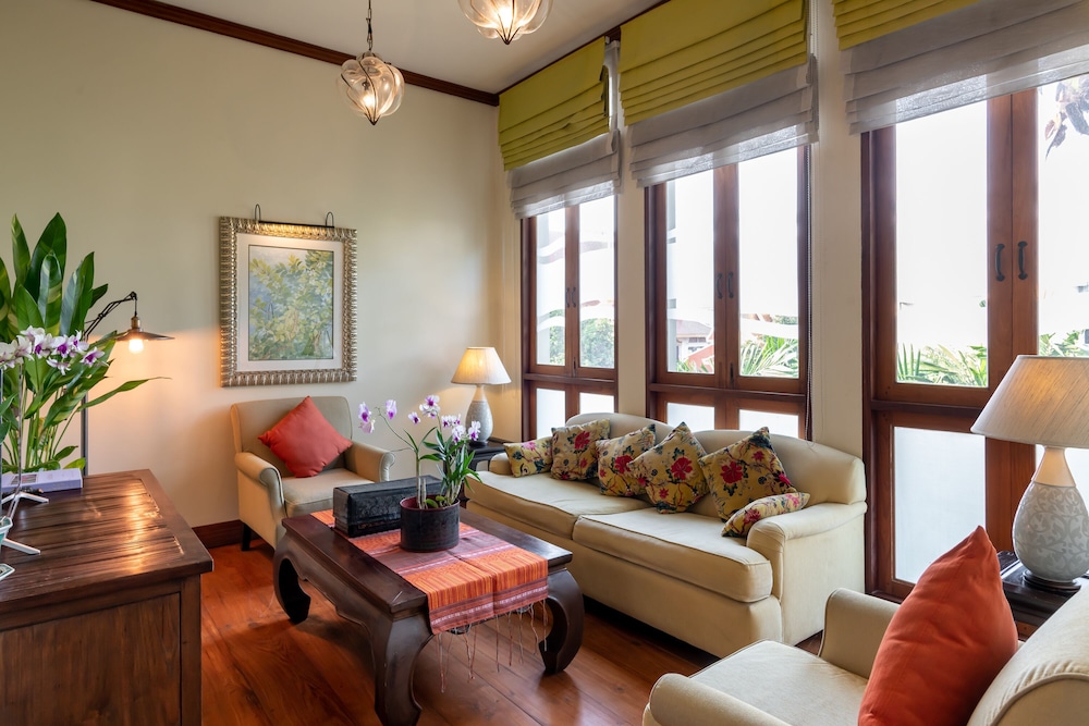 Executive Suite photo 2