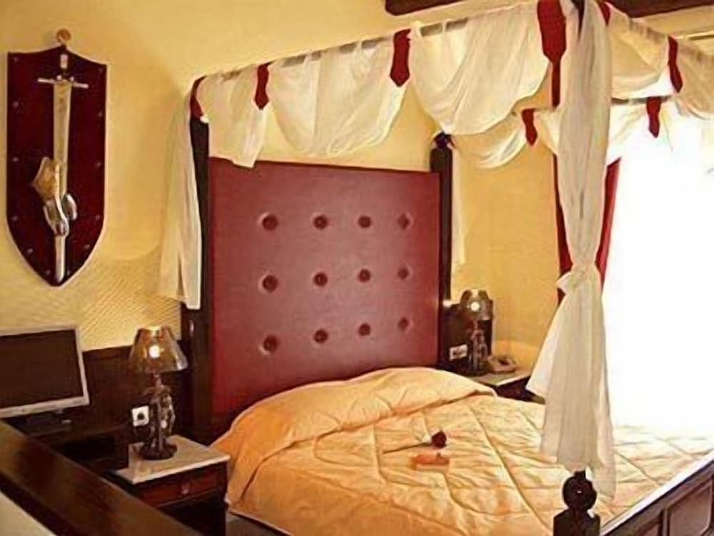 Suite (Adults Only) - Photo 2