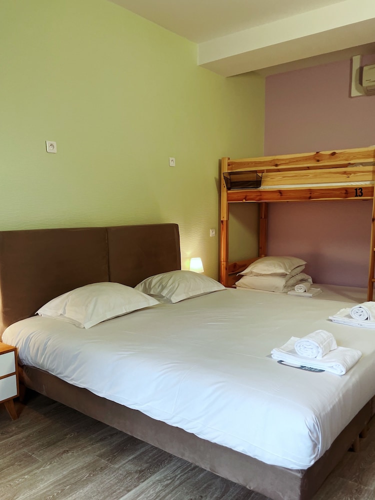 Premium Quadruple Room