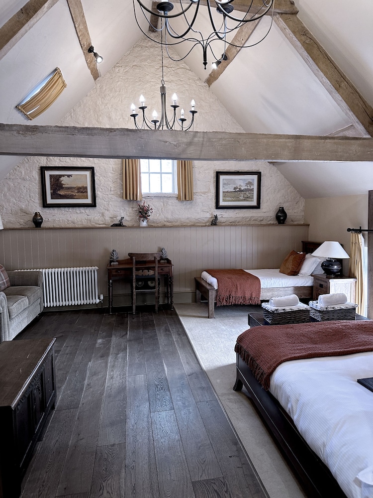 Superior Suite, Ensuite (2 Adults & 3 Children) photo 1