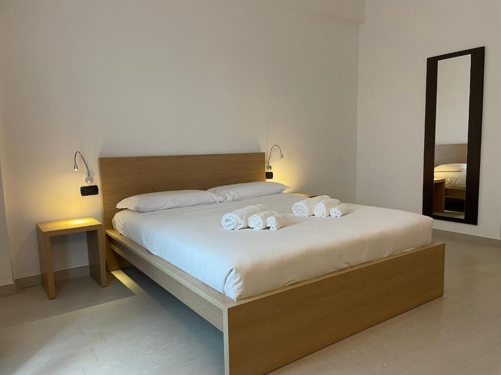 Standard Double or Twin Room photo 1