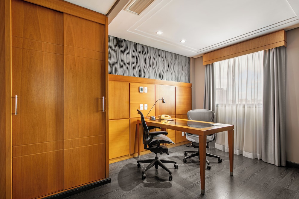 Junior Suite (EXECUTIVE THE LEVEL) thumbnail 5