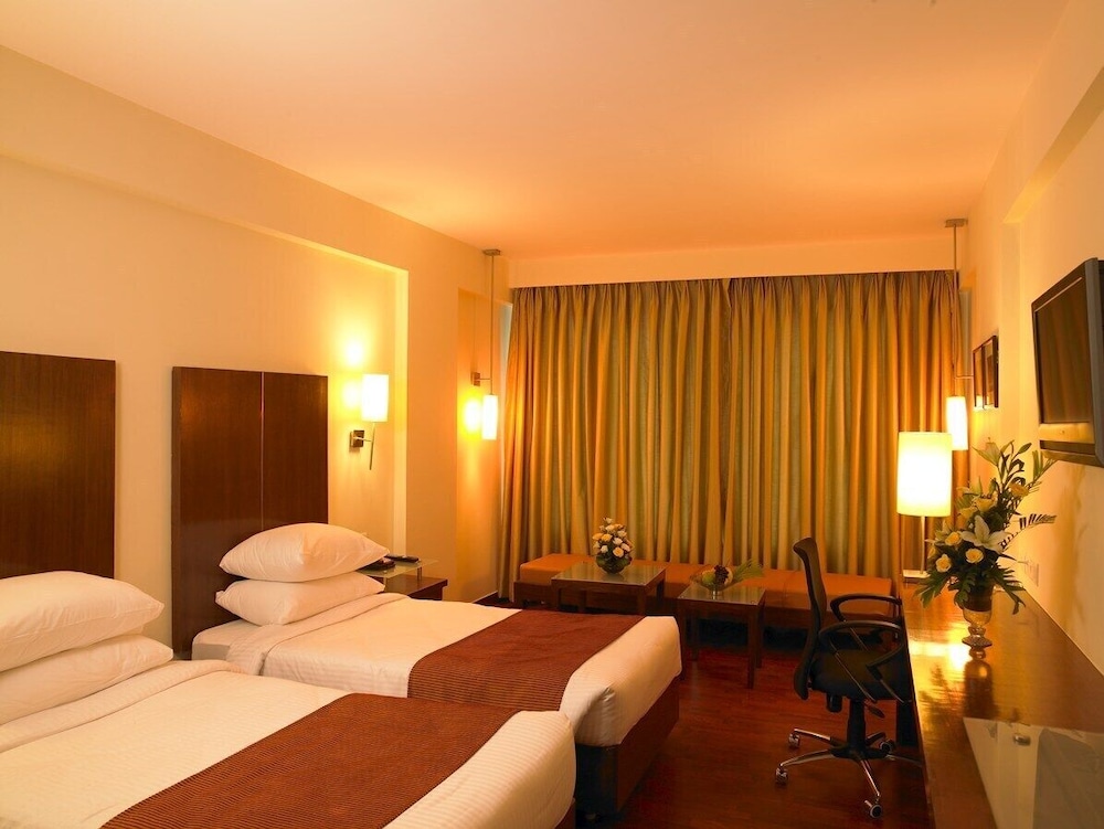 Premier Room, 2 Twin Beds, Non Smoking, City View - Photo 5