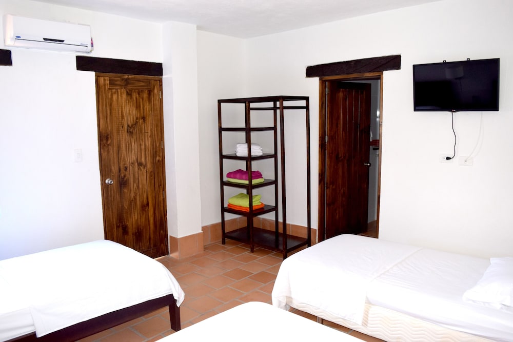 Quadruple Room (air conditioner) photo 1