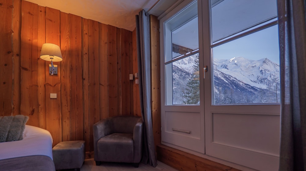 Superior Double or Twin Room (Mont Blanc) - Photo 2