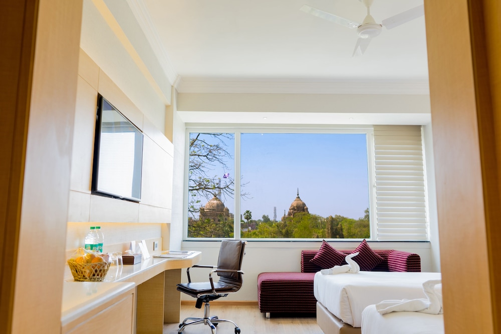 Superior Room, 1 Bedroom, City View photo 2