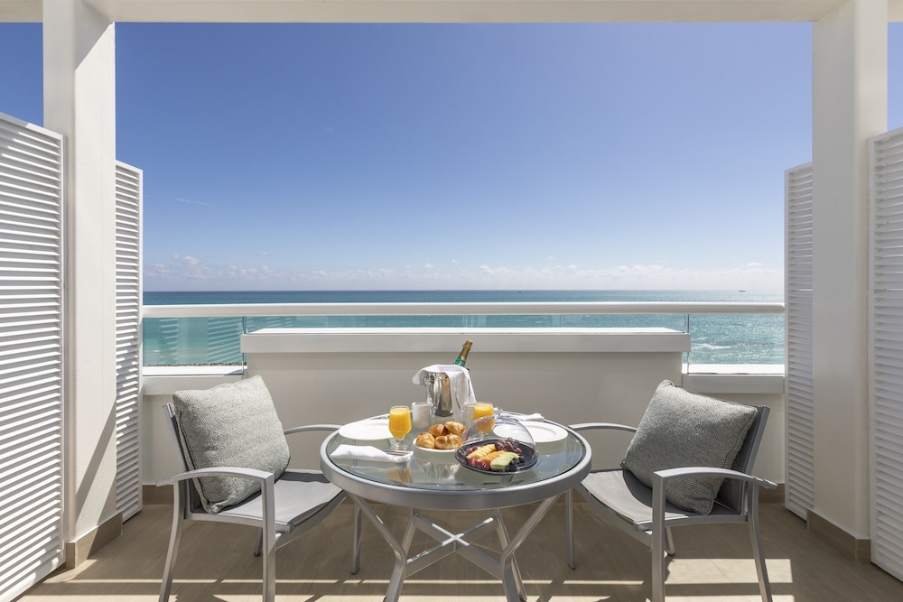 Suite, 1 Bedroom, Balcony, Ocean View thumbnail 6