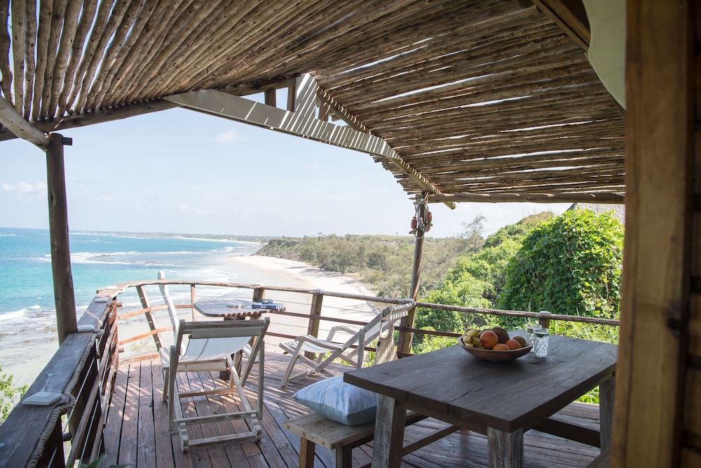 Honeymoon Cabin photo 2