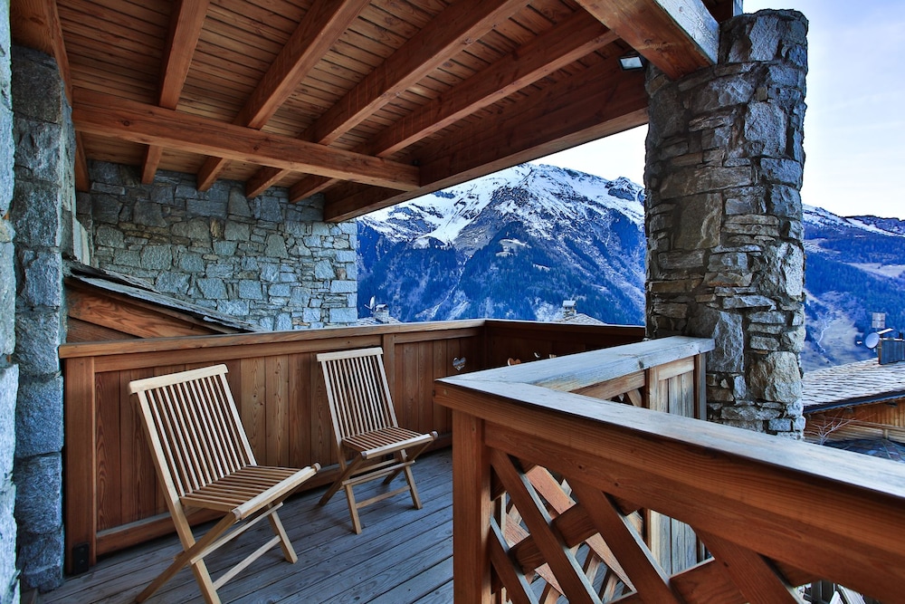 Superior Double Or Twin Room, 1 Double Or 2 Twin Beds, Balcony, Mountain View photo 3