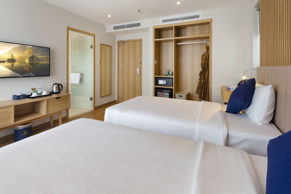 Deluxe Double or Twin Room photo 3