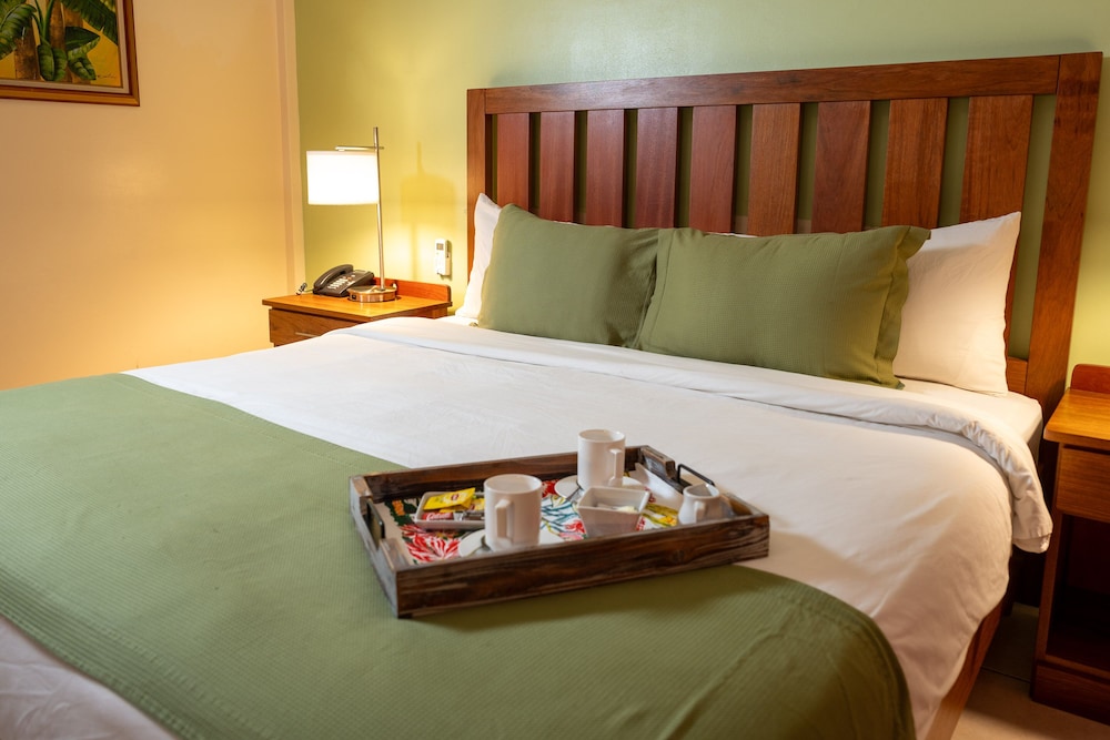 Luxury Suite, 1 King Bed, Balcony photo 1