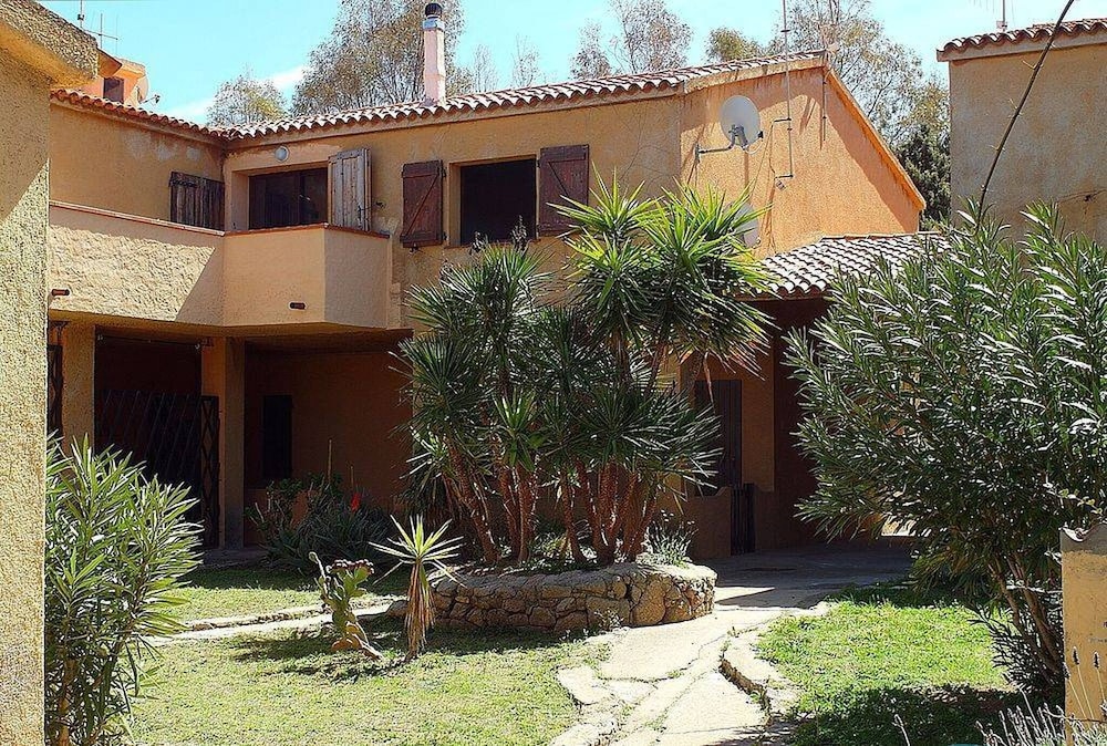 House, 2 Bedrooms, Patio, City View