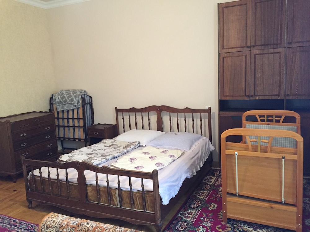 Economy Quadruple Room photo 3