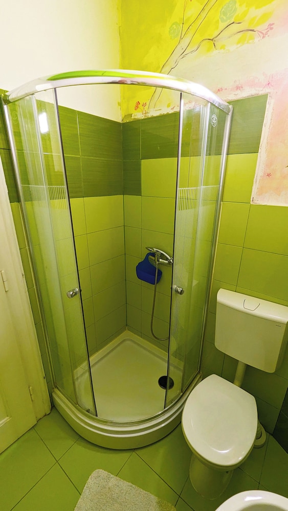 Double Room, 1 Double Bed, Non Smoking, Private Bathroom - Photo 15