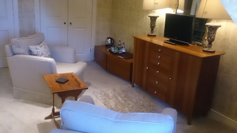 Superior Double Or Twin Room (The Attic) photo 3