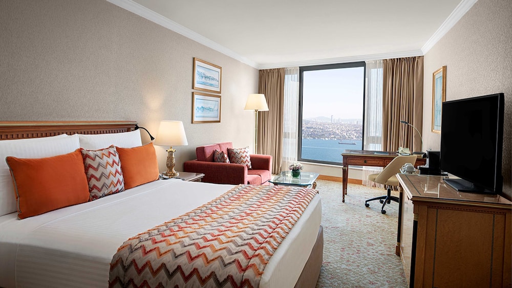 Presidential Suite, Smoking, Sea View