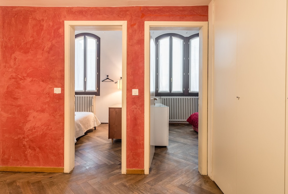 Grand Apartment photo 2