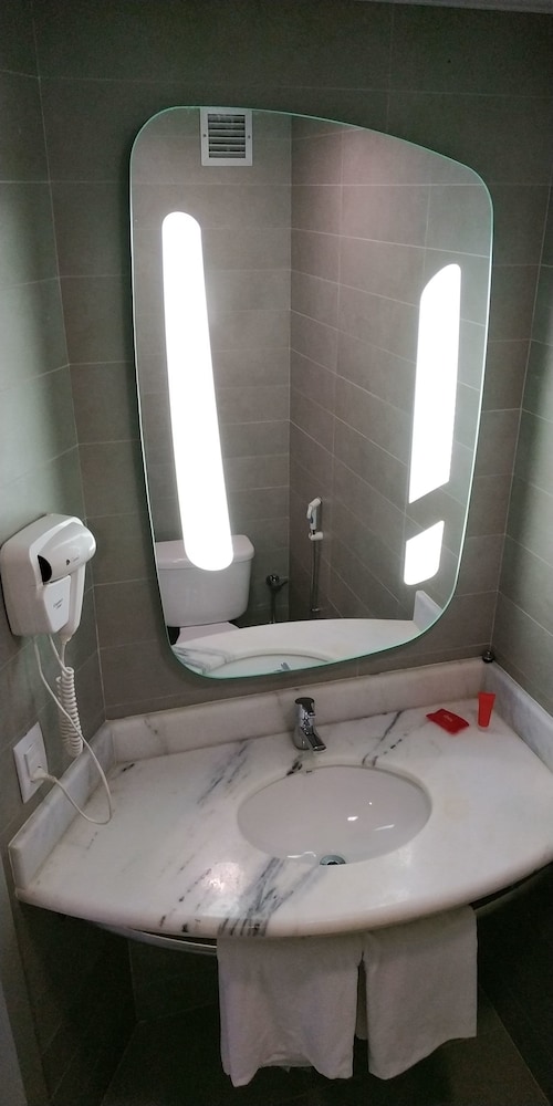 Available room