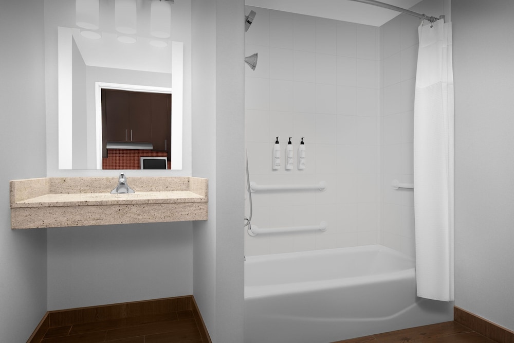 Studio, 2 Queen Beds - Photo 10
