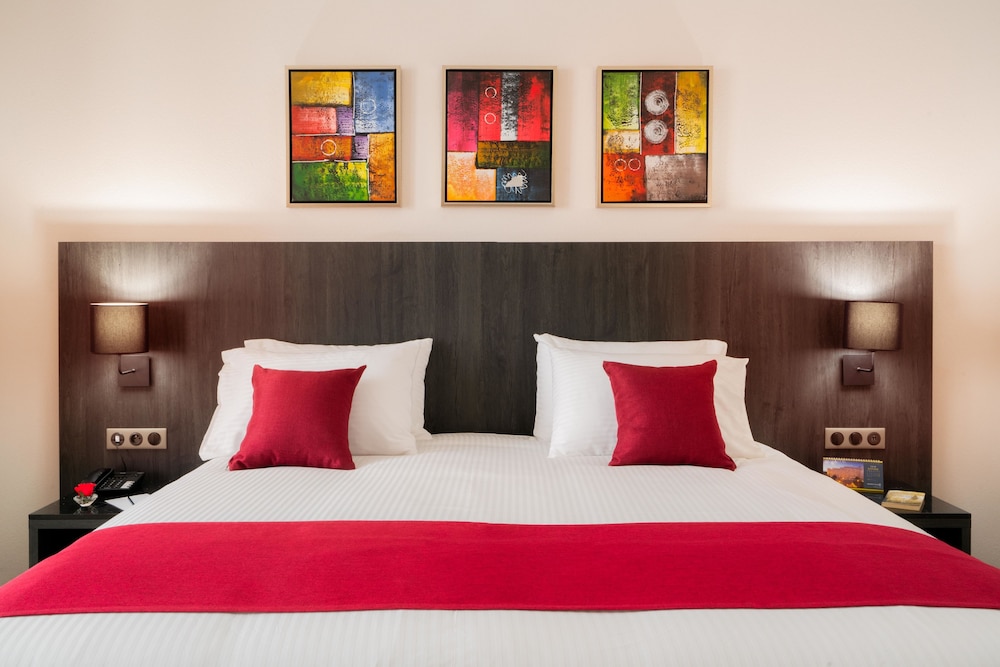 Deluxe Room, 1 King Bed