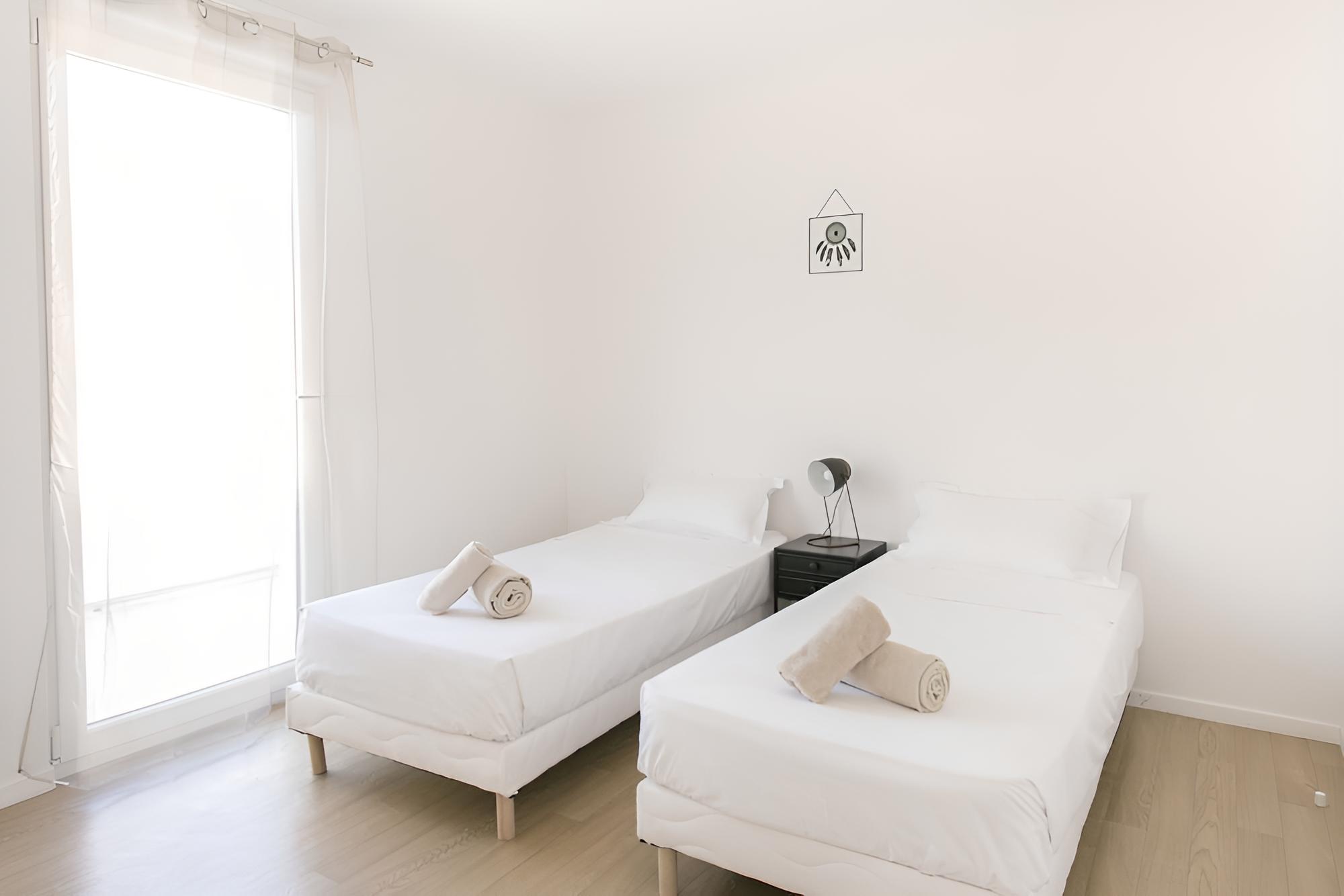 Twin Apartment photo 2