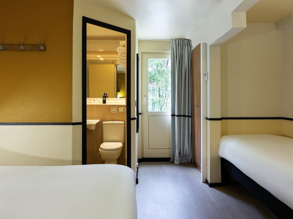 Room, Multiple Beds - Photo 1