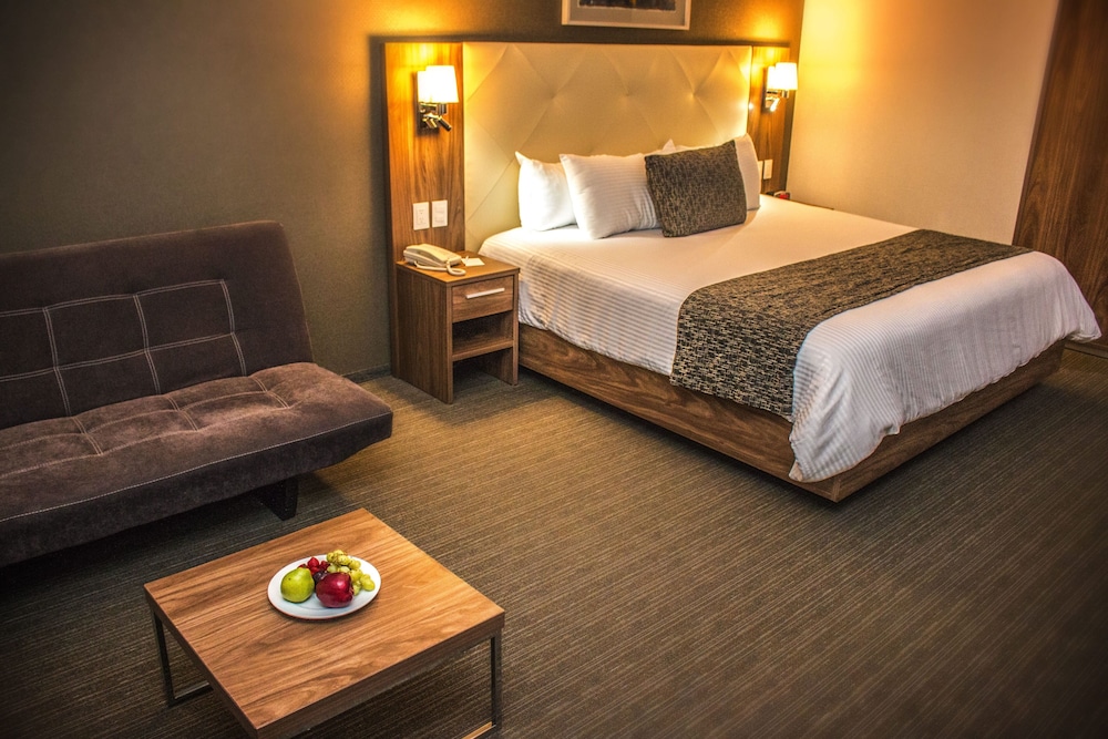 Standard Room, 1 King Bed, Smoking