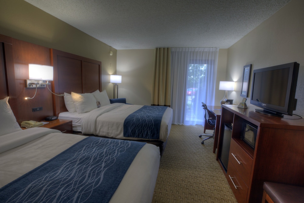 Room, 2 Queen Beds, Non Smoking - Photo 5