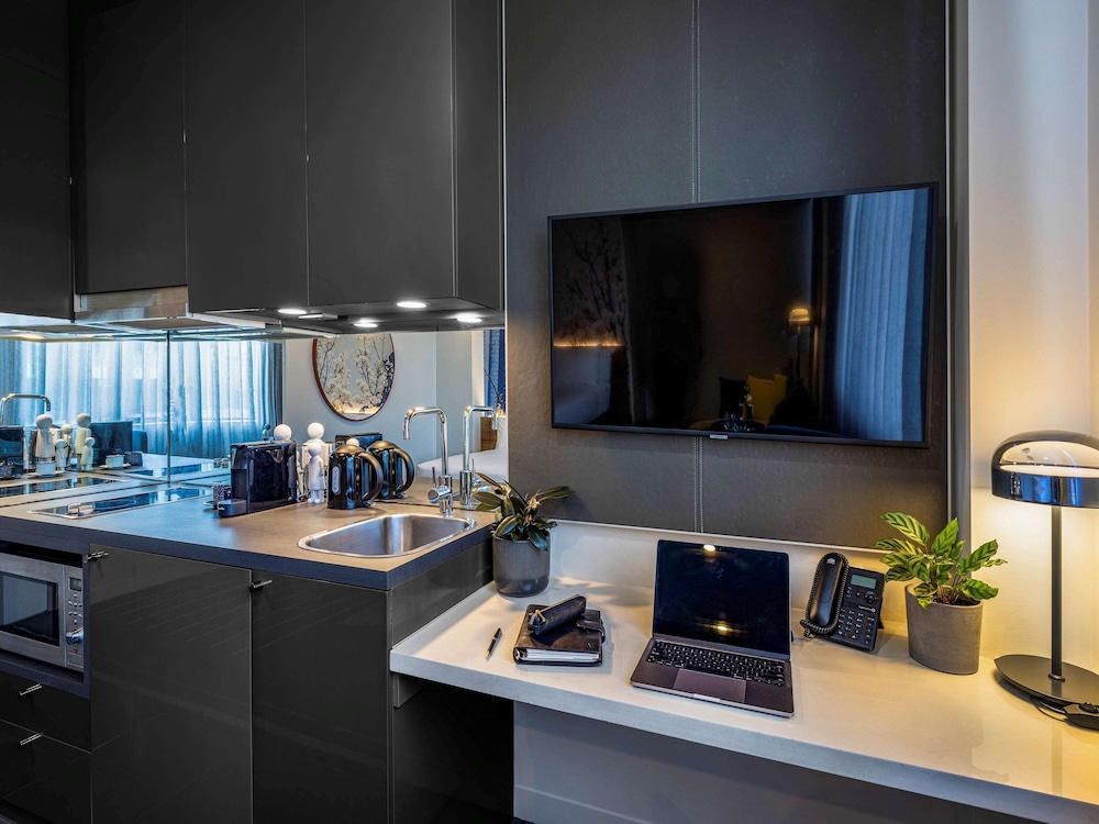 Studio, 1 Queen Bed, Kitchenette - Photo 3