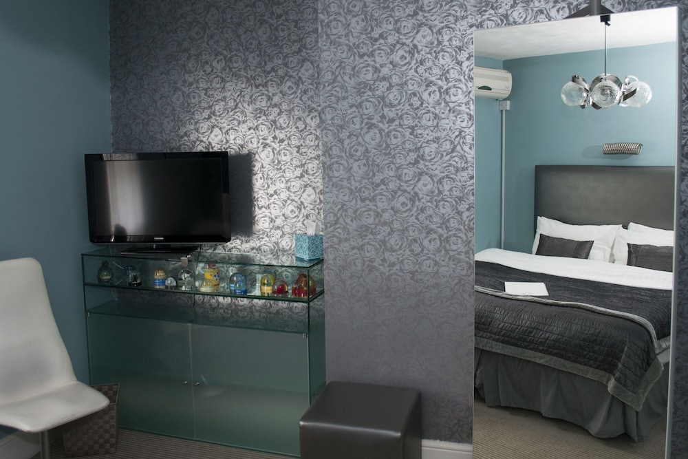 Superior Double Room, Ensuite (Snowstorm) photo 1