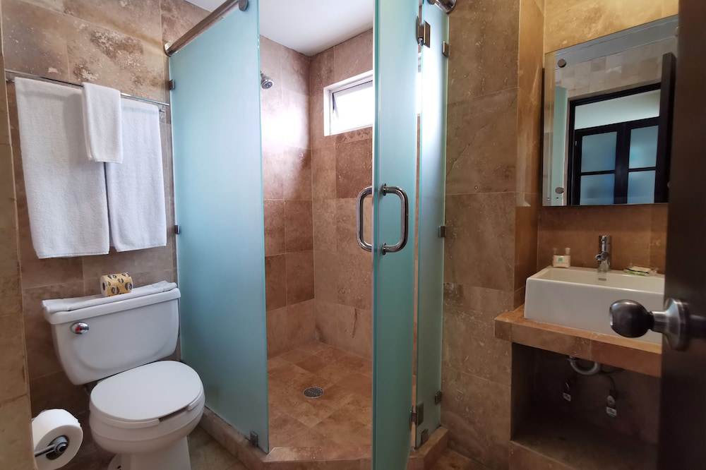 Room, 2 Double Beds, Ocean View - Photo 6