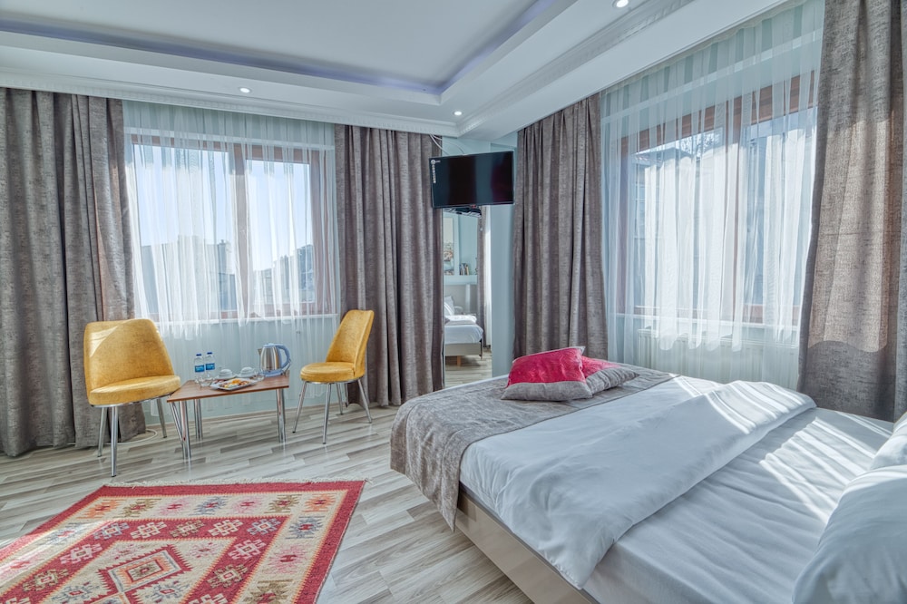 Deluxe Double Room photo 2