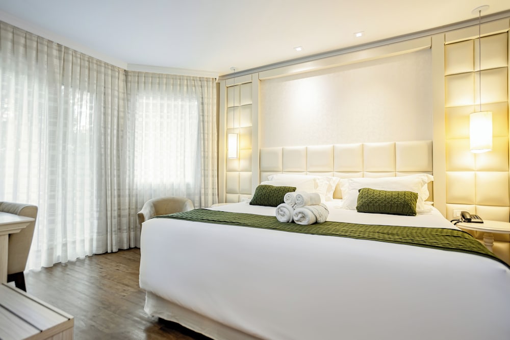 Luxury Apartment, 1 King Bed photo 1