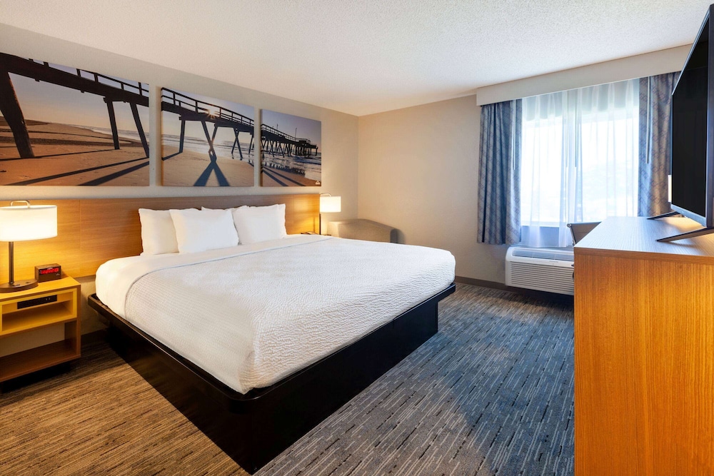 Standard Room, 1 King Bed
