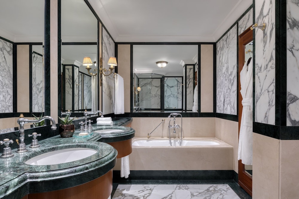 Classic Room, 2 Twin Beds, Courtyard View