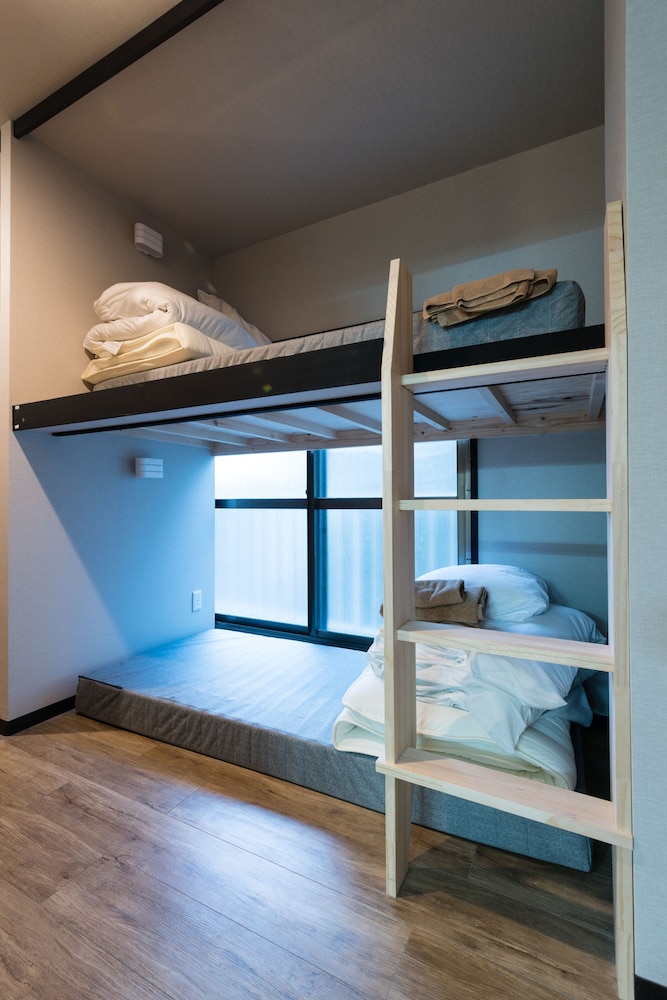 Mix Dormitory Room with Shared Bath and Toilet photo 2