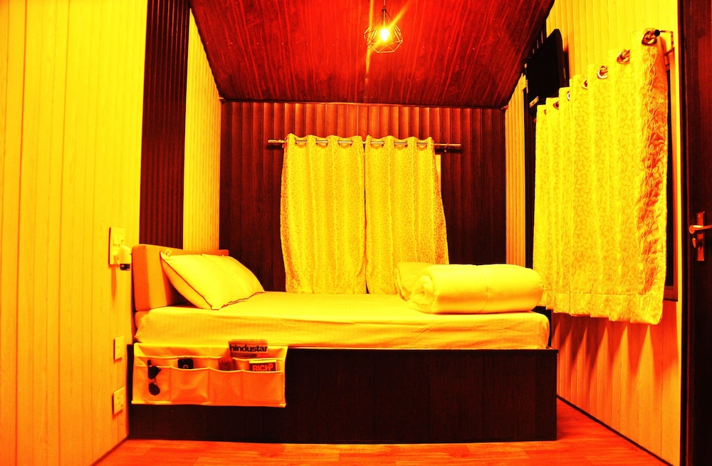 Basic Double Room, 1 Double Bed - Photo 1