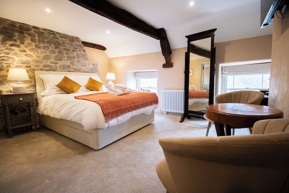 Luxury Double Room, Hill View photo 1