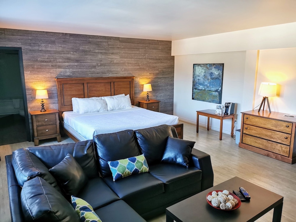 Romantic Room, 1 King Bed, Fireplace photo 1